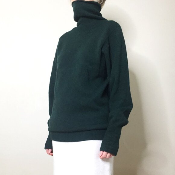 The Row Sweaters - *SOLD* The Row 100% Cashmere Super Soft and Cozy Turtleneck Sweater Size M